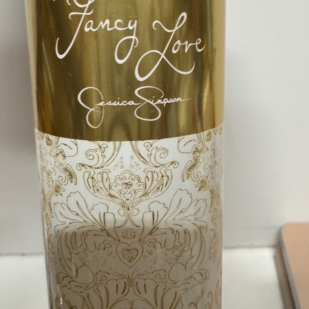Fancy Love by Jessica Simpson 8 oz Body Mist for Women - Picture 2 of 5